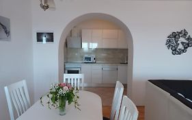 Bella Vista Apartment